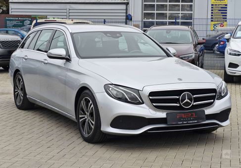 Mercedes-Benz E 220, 2019