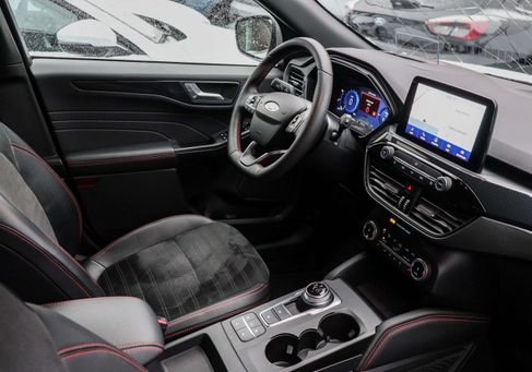 Ford Kuga, 2022