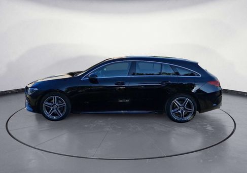 Mercedes-Benz CLA 220, 2022