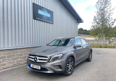 Mercedes-Benz GLA 220, 2016