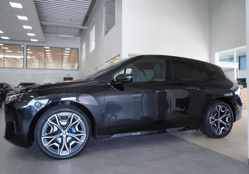 BMW iX, 2022