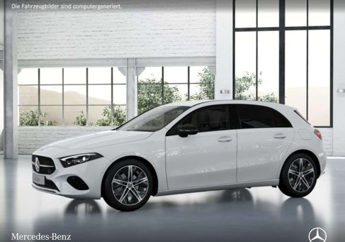 Mercedes-Benz A 200, 2026