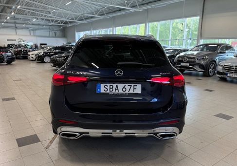 Mercedes-Benz GLC 300, 2023