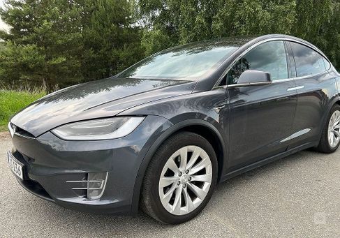 Tesla Model X, 2018