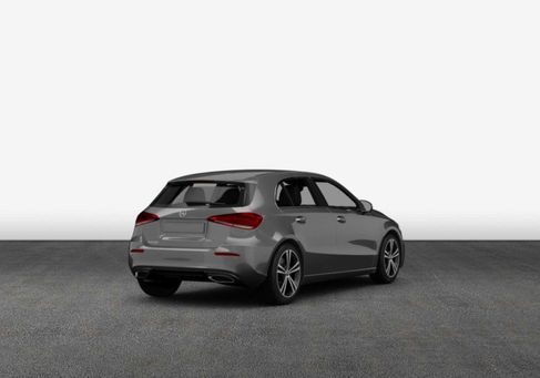 Mercedes-Benz A 250, 2022