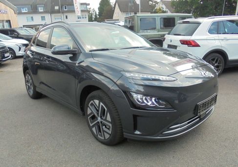 Hyundai Kona, 2023 3