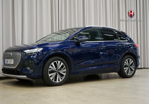 Audi Q4, 2023 2