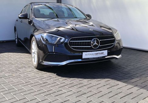 Mercedes-Benz E 220, 2020