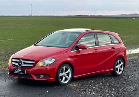 Mercedes-Benz B 180, 2013