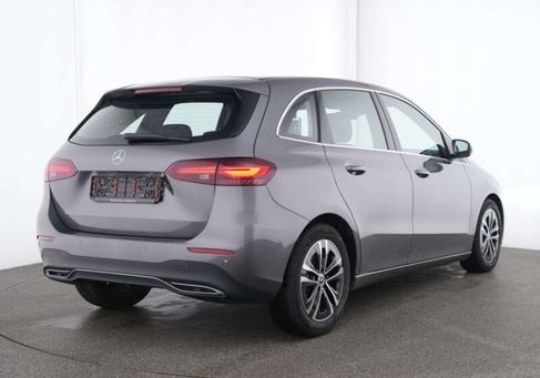 Mercedes-Benz B 200, 2025