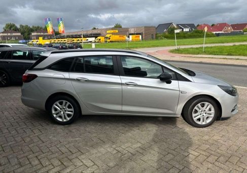 Opel Astra, 2022