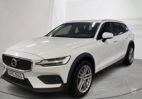 Volvo V60 Cross Country, 2022