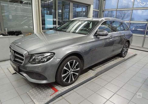 Mercedes-Benz E 300, 2019