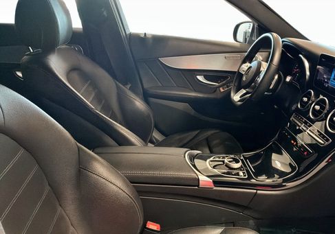 Mercedes-Benz C 300, 2020 3
