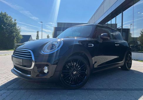 MINI ONE, 2018