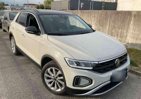 Volkswagen T-Roc, 2023 2