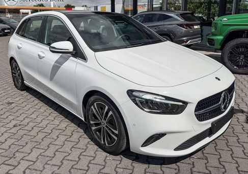 Mercedes-Benz B 180, 2024