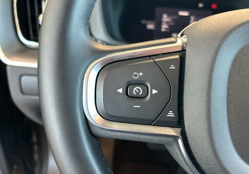 Volvo XC60, 2025