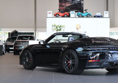Porsche 911, 2025