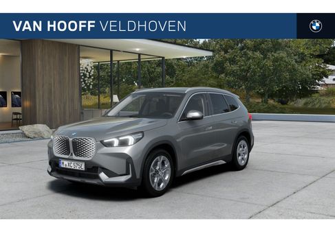 BMW iX, 2025