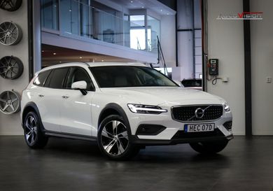 Volvo V60 Cross Country, 2021