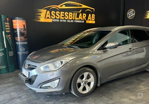 Hyundai i40, 2012