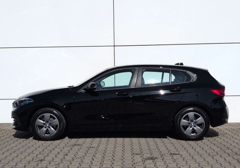 BMW 118, 2023