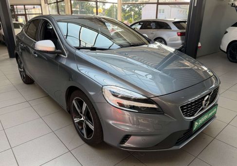 Volvo V40, 2018