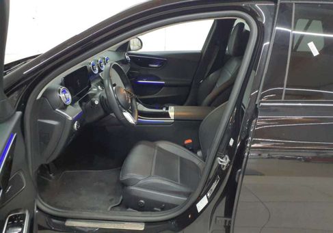 Mercedes-Benz C 300, 2023