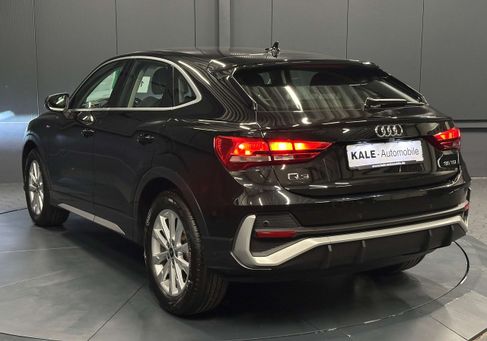 Audi Q3, 2023 3
