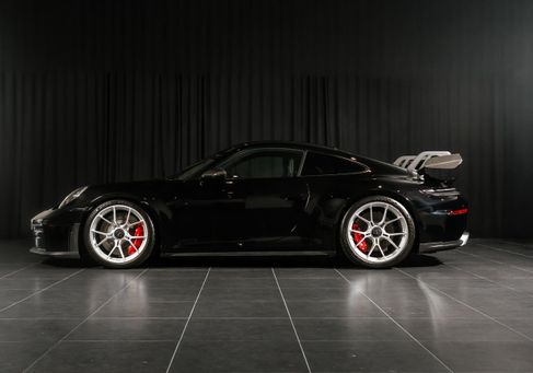 Porsche, 2025