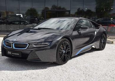 BMW i8, 2014