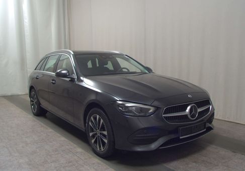 Mercedes-Benz C 300, 2022