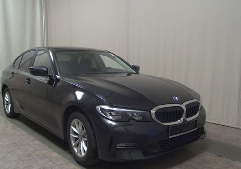 BMW 318, 2020