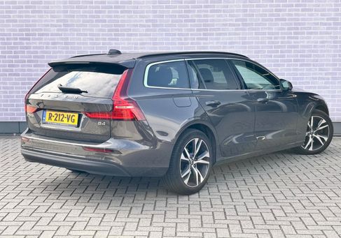 Volvo V60, 2022 2