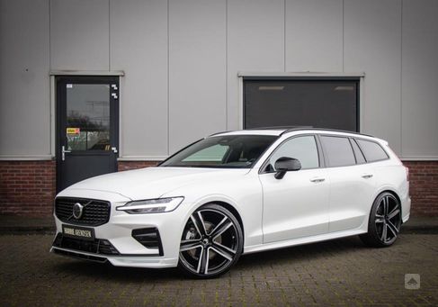 Volvo V60, 2023