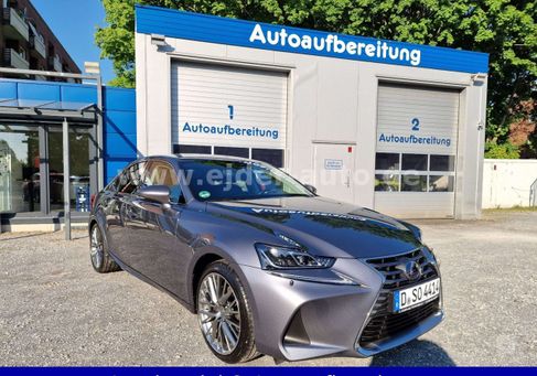 Lexus IS 300, 2019