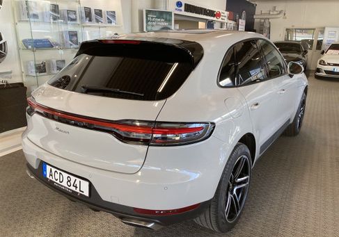 Porsche, 2021
