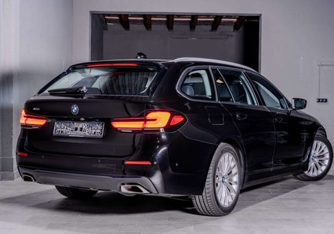 BMW 520, 2022 3