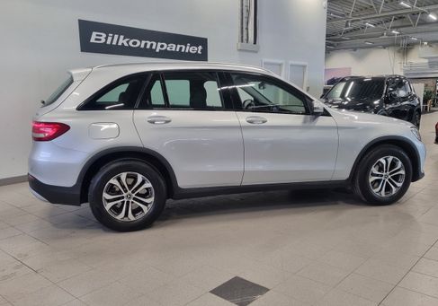 Mercedes-Benz GLC 220, 2018 3