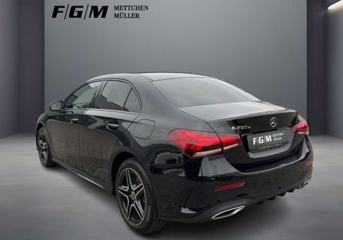 Mercedes-Benz A 250, 2021