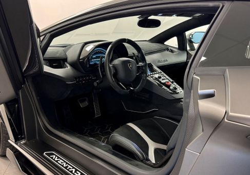 Lamborghini Aventador, 2019