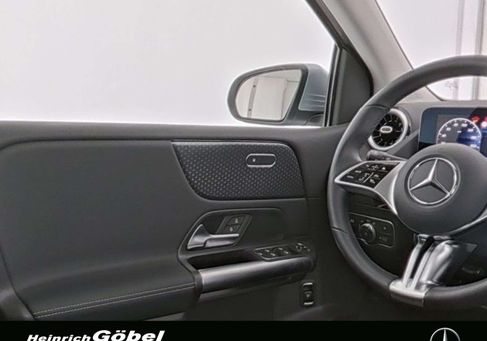 Mercedes-Benz B 180, 2024