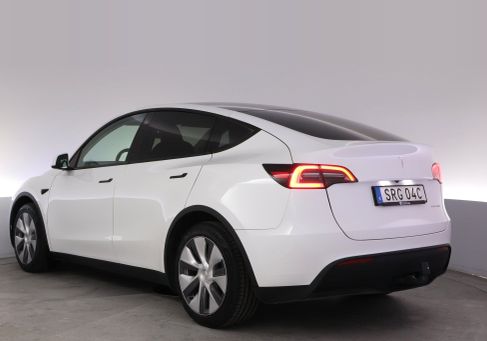 Tesla Model Y, 2023 3