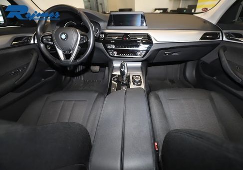 BMW 530, 2018