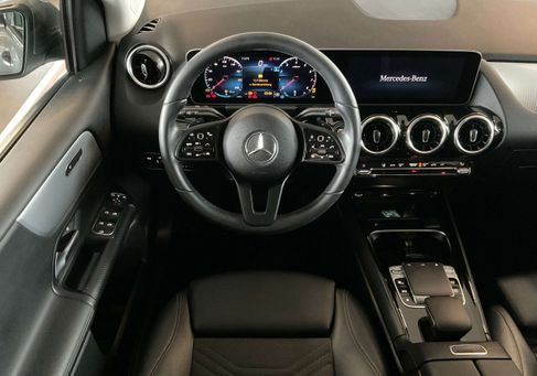 Mercedes-Benz B 180, 2019