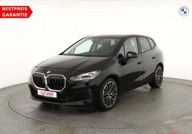 BMW 220, 2023
