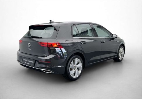 Volkswagen Golf, 2024 2