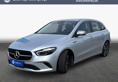 Mercedes-Benz B 180, 2025
