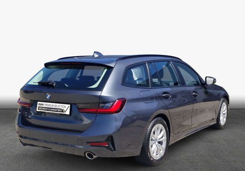 BMW 318, 2022